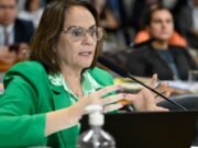 Moraes autoriza Damares a visitar Bolsonaro