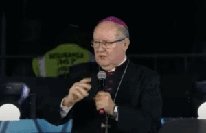 Bispo de Oração de Goiás contra o comunismo no Brasil