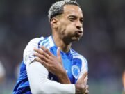 São Paulo joga melhor, mas Cruzeiro é eficaz, vence 1-0 e dorme na vice-líder