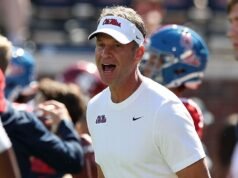 Lane Kiffin diz que ‘não é verdade’ que recebeu um ultimato de Ole Miss