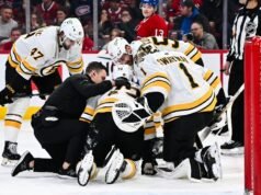 McAvoy, do Bruins, atingido por disco, passa por cirurgia para lesões faciais