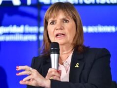 A inusitada “promoção” de Patricia Bullrich ao DNI que leva sua assinatura