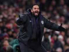 Os fãs do Man Utd transmitiram uma mensagem clara aos 78 minutos contra o Everton, a reação de Ruben Amorim prova que ele concordou