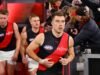 Zach Merrett deixa o cargo de capitão dos Essendon Bombers