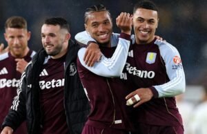 O Aston Villa venceu o Leeds por 2 a 1; Arsenal-Tottenham vai jogar