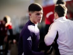 Especialistas do MUTV elogiam Shea Lacey com afirmação ‘absolutamente ultrajante’ feita sobre o garoto-prodígio do Man Utd