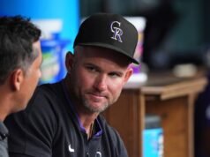 Se o gerente dos Rockies, Warren Schaeffer, quiser consertar a situação de Dick Monfort, este ex-aluno da MLB quer ajudar