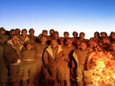 Farhan Akhtar compartilha vídeo de canção de ninar emocionante de 120 Bahadur – ASSISTA