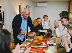 Por que os especialistas alertam que você não deve deixar o buffet de Ação de Graças de fora por muito tempo