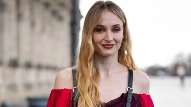 sophie-turner-531675-083032.jpg