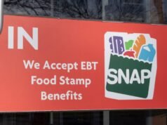 Senador republicano quer proibir o uso de SNAP em fast food em novo projeto de lei