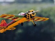 Pai do Arizona morre em acidente estranho após ser atropelado por seu próprio modelo de avião