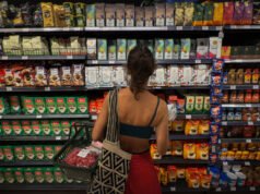 Despesas de consumo das famílias permanecem estáveis no 3º trimestre, diz IBGE