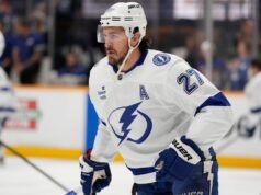 Relâmpago contrata Ryan McDonagh para extensão de 3 anos e US$ 12,3 milhões