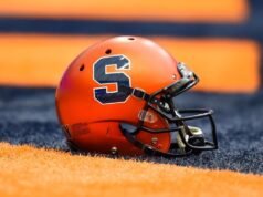 Syracuse dá oficialmente as boas-vindas ao premiado recruta Calvin Russell para a turma de 26