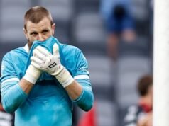 Os jogadores pedem a demissão do conselho da APL em meio a preocupações com o teto salarial e a direção da liga