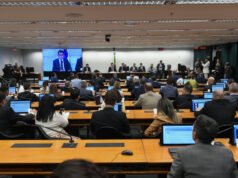 Congresso aprova orçamento com prazo para pagamento de emendas