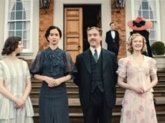 Uma paródia de drama de época que se compromete ao máximo