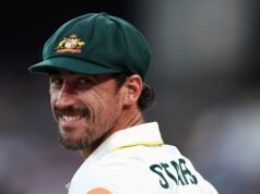 Os números por trás do impressionante primeiro recorde de teste de Mitchell Starc