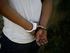 Adolescente ofereceu dinheiro a menores para fazer sexo e vender os vídeos na web