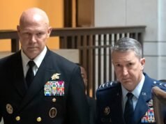 Legisladores dos EUA divididos sobre imagens ‘perturbadoras’, nenhuma ordem para ‘matar todo mundo’