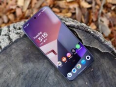 O OnePlus 15 está finalmente disponível para encomenda nos EUA